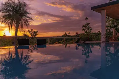 Image de Hacienda Estrellas, jungle houe contemporaine