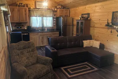 Chalet rustique dans les bois