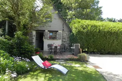 Image de Gîte de charme Guérande 44350 en pierres apparentes sur terrain 600 m²