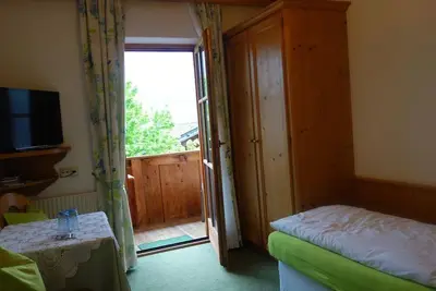 Chambre Simple, Douche, Toilettes, Sud - Postfeld 606