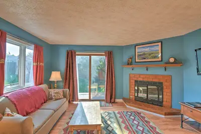 Image de Nouveau! Anchorage Home w / Grill + Deck!