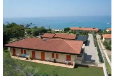 Image de Appartement Confort avec Jardin Oleander - à Le Casette sul Mare