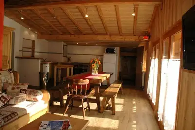 Image de 5 Pièces 8\/10 Personnes