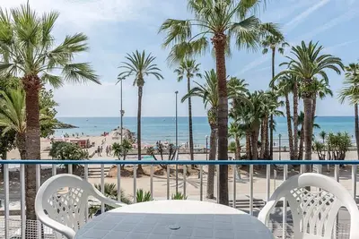 Bel appartement face à la plage dans le centre de Sitges entièrement équipé