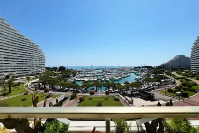 Image de Appartement lumineux 55 m² – Terrasse vue mer panoramique