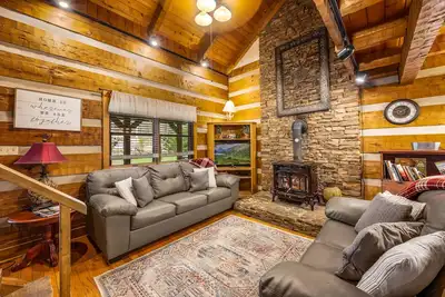 Image de ★ familles ★ 2 acres ★ 4br ★ Hot-Tub / Sauna ★ 14 personnes ★