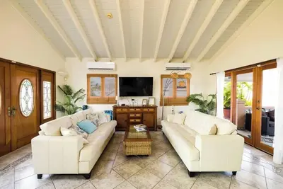 Image de Bubali Villa - Quatre Chambres Villa, Couchages 8