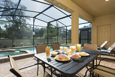 Image de Spacious Home with Pvt Pool and Resort Amenities. Perfect for Disney Getaways!