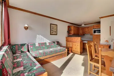 Image de Confortable 2 Pieces En Etage, Jolie Vue
