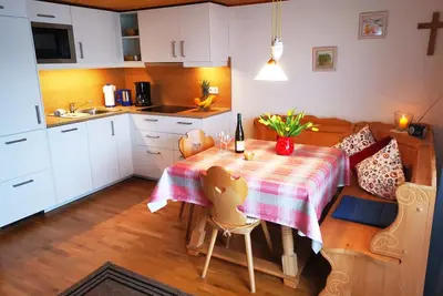 Image de Zentral gelegene Ferienwohnung (55m2) im 1. Og mit Balkon