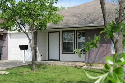 Image de Suite privée mise à jour près du Dallas Love Field