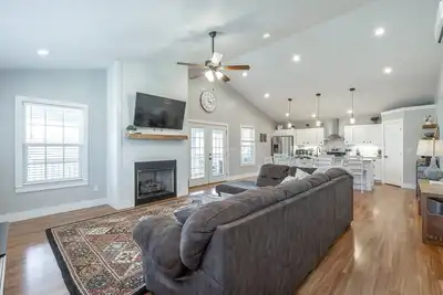 Image de Magnolia | Stunning Views of Lookout Mtn | Dog Friendly | 2 Bed, 1. 5 Bath