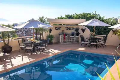 Image de Centre-Ville Villa Vue Imprenable Personnel Complet - 6 Bd