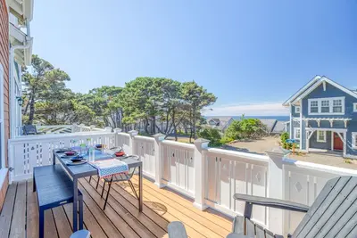 Image de Oceanview Townhome a deux suites, bain à remous et un accès facile à Bella Beach!