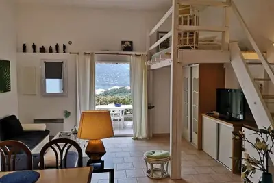 Image de Superbe vue mer en terrasse à Propriano pour le petit déjeuner