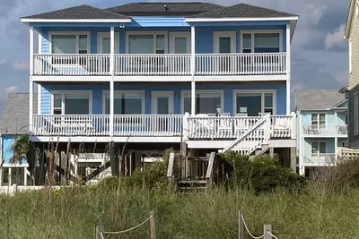 Image de Loggerhead Landing - Belle maison en bord de mer avec une grande piscine chauffée privée