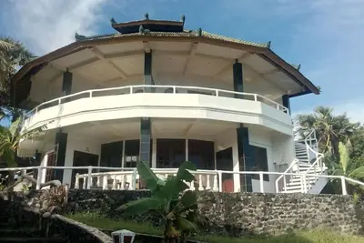Image de Cliff House on Bali est unique, au-dessus de l'océan, au son des vagues - Unité 2