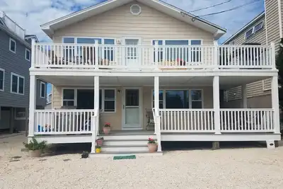 Image de Belle maison Oceanside Ă Surf City, Long Beach Island.