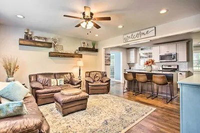 Image de Nouveau! Maison moderne w / Yard + Deck, 1 Mi. Ă Clemson U!