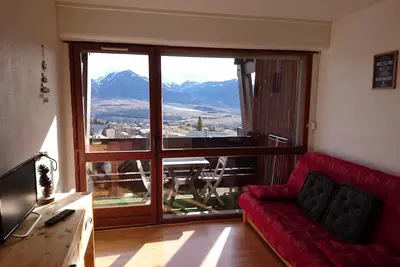 Image de Appartement ensoleillé avec vue sur les Pyrénées