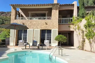 Image de Maison de vacances Agay pour 1 - 6 personnes avec 3 chambres à coucher - Maison de vacances indépend