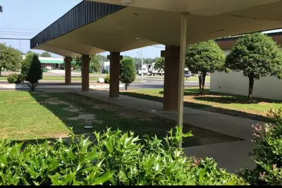 Image de Americas Best Value Inn Wilson - Rez-De-CHAUSSÉE UNITÉ 4 (Un Chambre)