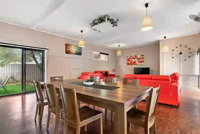 Image de 10 chambres familiales près de Murray River & Cactus Country, pour 10 personnes