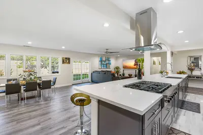 Image de ❤️ Maison De Luxe COMPLÈTEMENT RÉNOVÉE PRÈS De Disneyland❤️