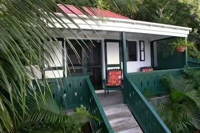 Image de Windwardside Cottage: Pittoresque, calme, romantique, Spa, Great Ocean View & jardins