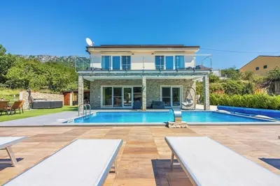 Image de Villa Monte Adria 5 * pour 8 + 2 pers.