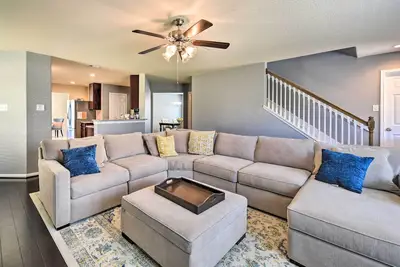 Image de Nouveau! Spacieux Conroe Home - 6 Mi Ă The Woodlands!