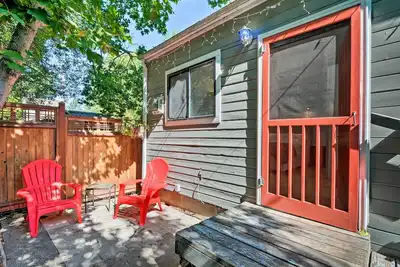 Image de Nouveau! Tiny Cottage 2 Blocks au centre-ville d'Ashland!