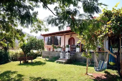 Image de Maison d'apiculteur au bord de la mer - voilier - spa.