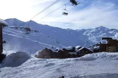 Image de Val Thorens 2 Pieces Cabine 4 Personnes Au Pied Des Pistes Et A 2 Pas Du Centre