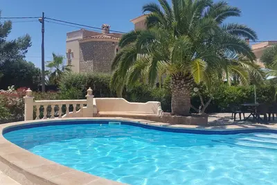 Image de Maison de vacances avec piscine privée et jardin - Opaque