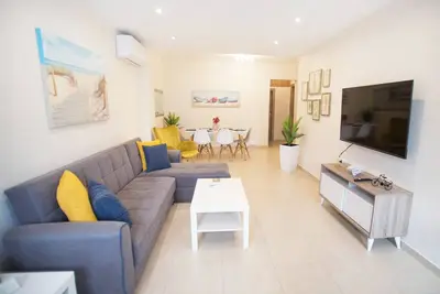 Image de Rhodes Marine New House est situé dans la ville de Rhodes!