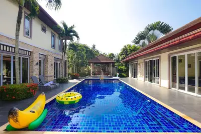 Image de Villa avec piscine privée à Bang Jo
