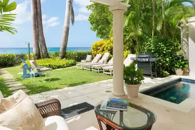 Mahogany Bay - Fathom's End: confortable et classique