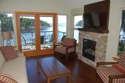 Image de Mayne Island Resort - Villa Waterview