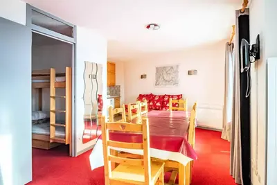 Image de Val Thorens location: appartement avec un grand balcon au sud pour 8!