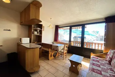 Image de Val Thorens location: Studio pour 4 personnes dans un quartier jeune et animé \/ Les Neves