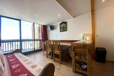 Image de Lage Val Thorens: Duplex renoviert auf der obersten Etage, in der Nähe von Kinderbetreuung und Skischule