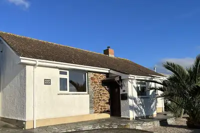 Image de Eden Rock est un bungalow impeccablement présenté situé au cœur de Rock.