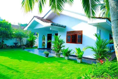Image de Villa Serenity 2a \/ C Bedrooms (weligama, Mirissa beach \/ Surf, whale watching) \/ v