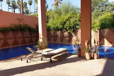 Luxe Pool-Centrum Hivernage+Services