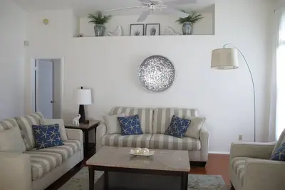 Image de Maison entièrement équipée à seulement 4 miles de Disney! !