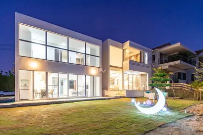 Image de Luxury Hillside Villa with Sea Views