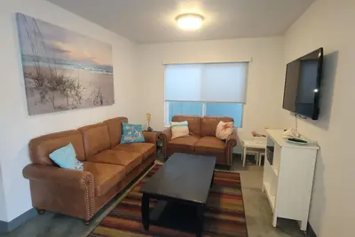 Image de Cozy 3bd 2b easy parking, bikes recent upgrades