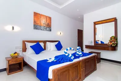 Image de Complexe de Kalapuwa - Chambre double avec balcon et salle de bain en suite