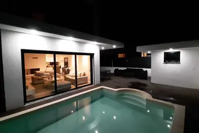 Image de Villa Lisbonne avec piscine